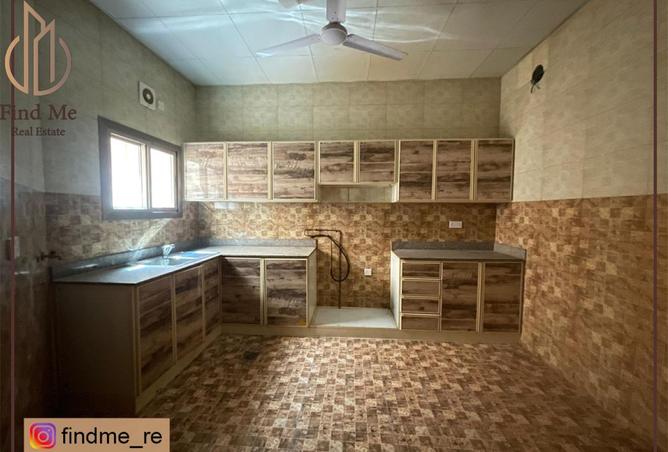 950265 - Property Image 2