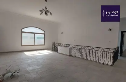 Empty Room image for: Apartment - 5 Bedrooms - 2 Bathrooms for rent in Shakhura - Northern Governorate, Image 1