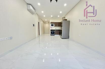 Apartment - 2 Bedrooms - 2 Bathrooms for rent in Al Burhama - Manama - Capital Governorate