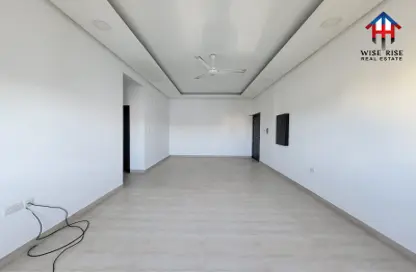 Apartment - 3 Bedrooms - 4 Bathrooms for rent in Hidd - Muharraq Governorate