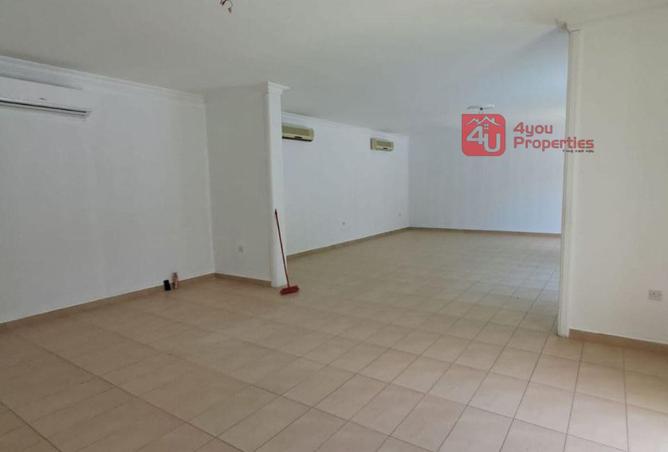 952732 - Property Image 3