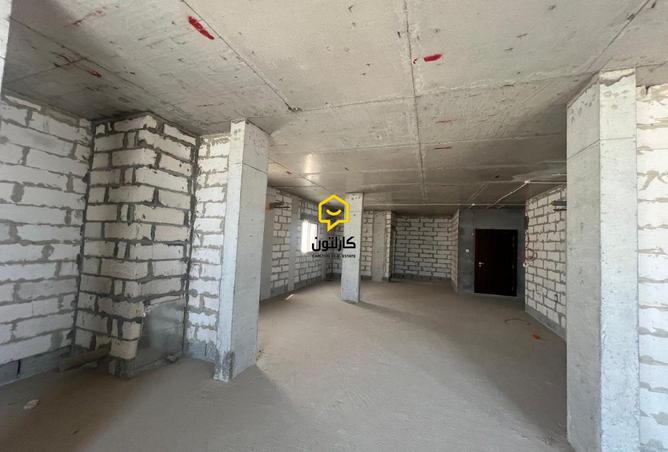 974410 - Property Image 2