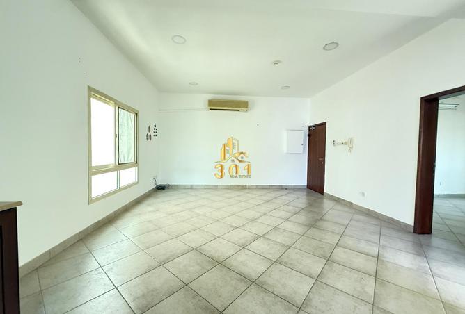 960964 - Property Image 2