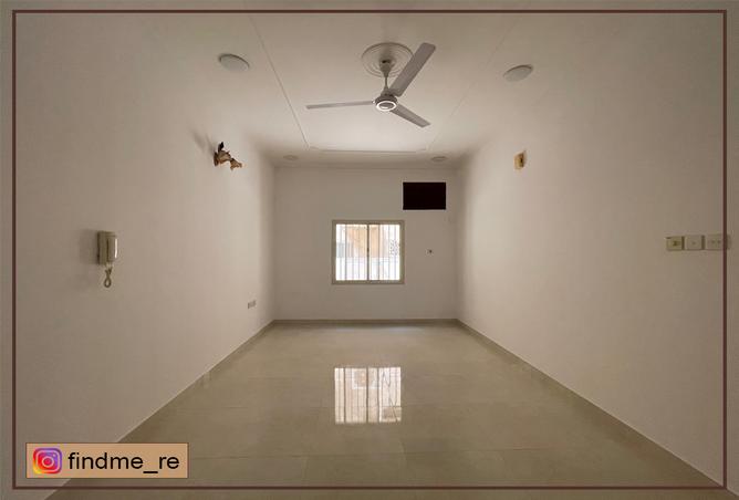 956656 - Property Image 2