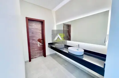 Villa - 3 Bedrooms - 5 Bathrooms for rent in Segaya - Manama - Capital Governorate