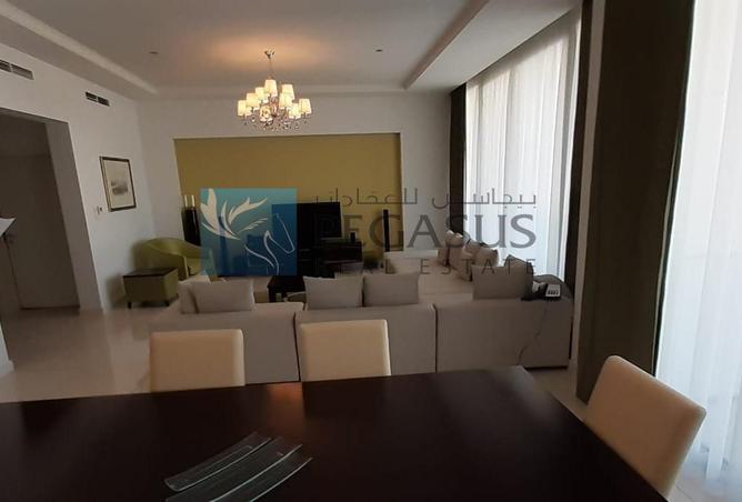 985488 - Property Image 3