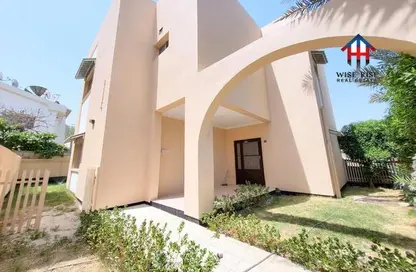 Compound - 3 Bedrooms - 3 Bathrooms for rent in Maqabah - Northern Governorate