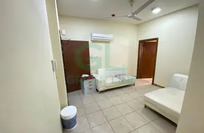 Apartment - 1 Bedroom - 1 Bathroom for rent in Gudaibiya - Manama - Capital Governorate