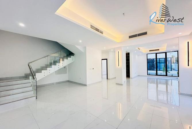 983655 - Property Main Image