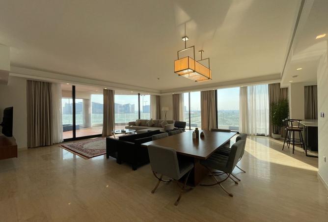 988645 - Property Image 2