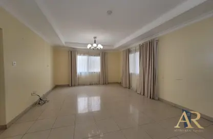 Empty Room image for: Villa - 3 Bedrooms - 3 Bathrooms for rent in Al Juffair - Capital Governorate, Image 1