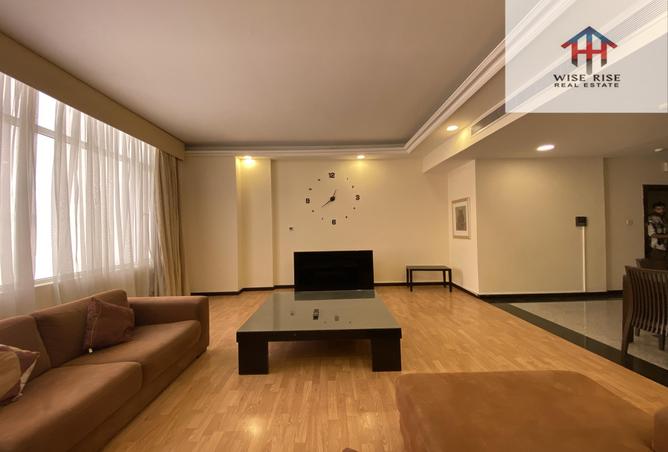 956086 - Property Image 3