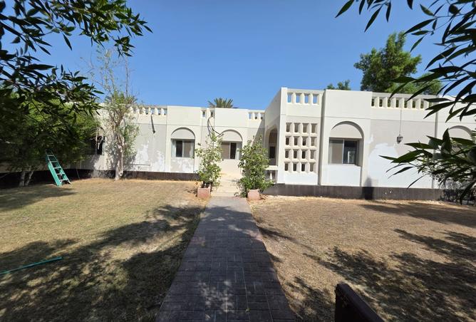 957610 - Property Image 3