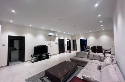 Apartment - 3 Bedrooms - 4 Bathrooms for rent in Hidd - Muharraq Governorate