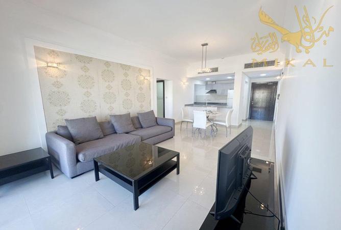956129 - Property Image 3