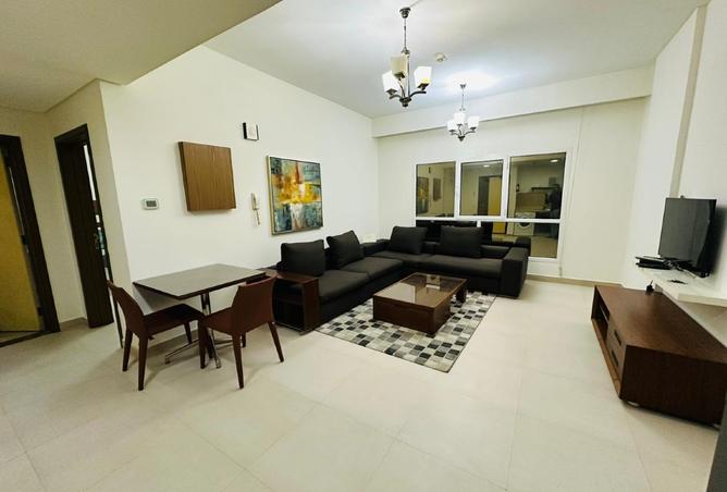 967341 - Property Image 2