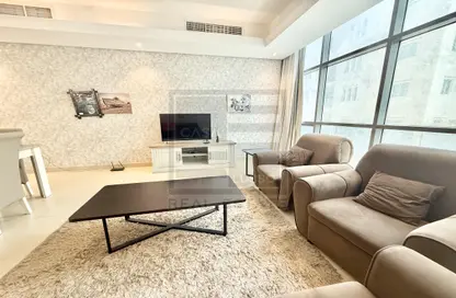 Apartment - 2 Bedrooms - 3 Bathrooms for rent in Busaiteen - Muharraq Governorate