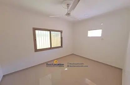 Apartment - 3 Bedrooms - 3 Bathrooms for rent in Arad - Muharraq Governorate