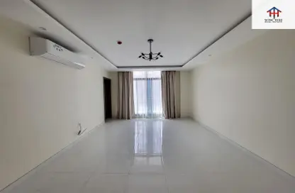 Apartment - 2 Bedrooms - 3 Bathrooms for rent in Hidd - Muharraq Governorate