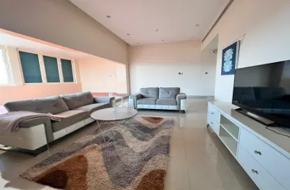 Living Room image for: Penthouse - 2 Bedrooms - 2 Bathrooms for rent in Um Al Hasam - Manama - Capital Governorate, Image 1