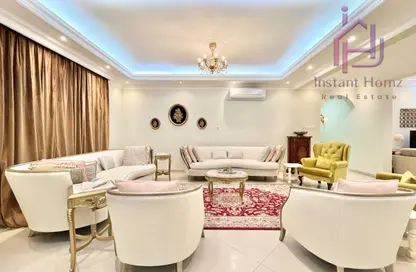 فيلا - 3 غرف نوم - 6 حمامات للايجار في قلالي - المحرق