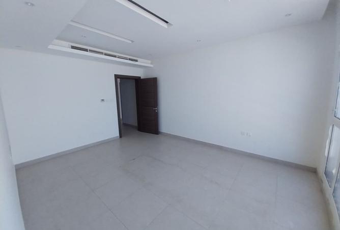970383 - Property Image 3