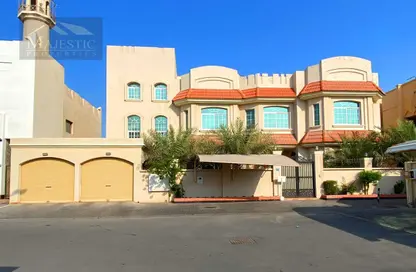 Villa - 7+ Bedrooms - 6 Bathrooms for sale in Arad - Muharraq Governorate