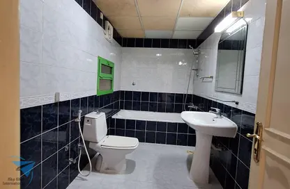 Apartment - 2 Bedrooms - 2 Bathrooms for rent in Al Juffair - Capital Governorate