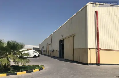 Warehouse - Studio - 2 Bathrooms for rent in Hidd - Muharraq Governorate