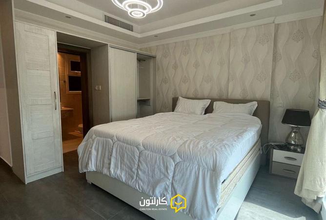 955113 - Property Image 3