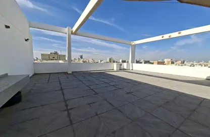 Apartment - 2 Bedrooms - 3 Bathrooms for rent in Adliya - Manama - Capital Governorate