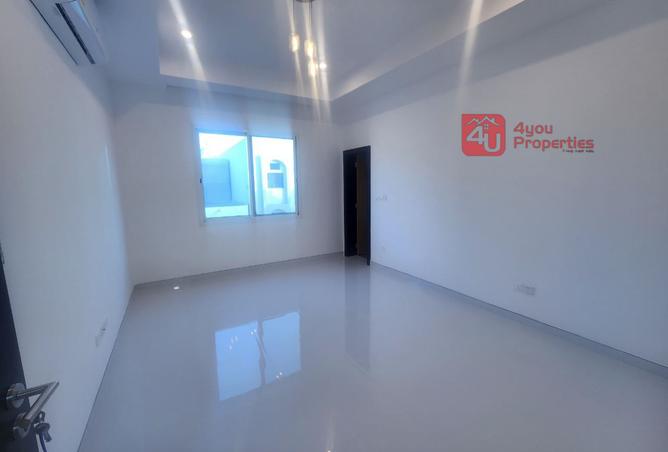 952729 - Property Image 3