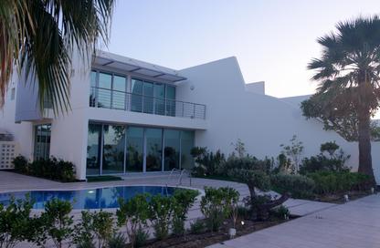 Villa - 3 Bedrooms - 6 Bathrooms for rent in Durrat Al Bahrain - Southern Governorate