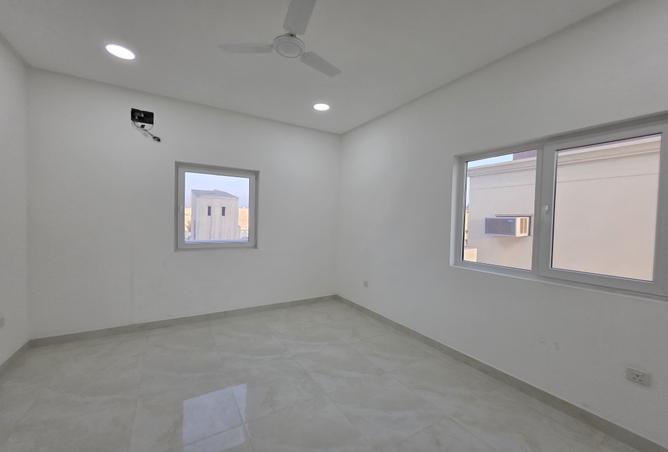 957346 - Property Image 2