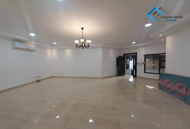 Villa - 3 Bedrooms - 2 Bathrooms for rent in Jurdab - Central Governorate