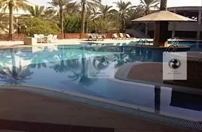 سكن إيجار شهري وغرف فندقية - 2 غرف نوم - 2 حمامات للايجار في الجنبية - المحافظة الشمالية