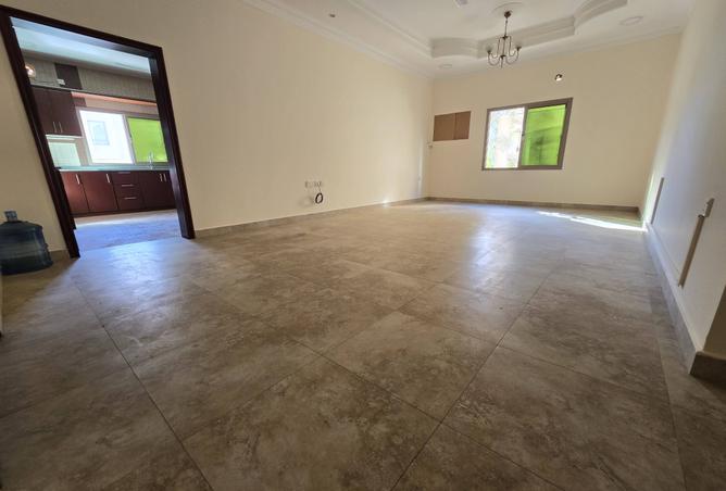 967008 - Property Image 2