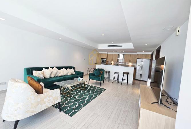 963702 - Property Main Image