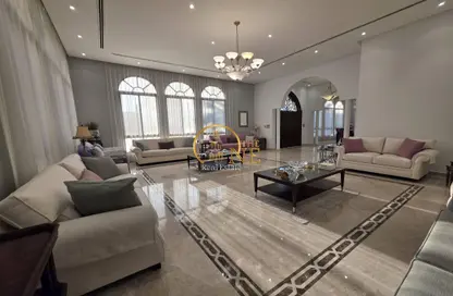 Villa - 5 Bedrooms - 7+ Bathrooms for sale in Saar - Northern Governorate