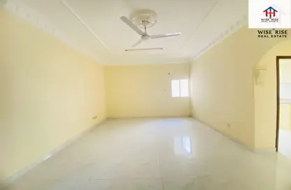 Apartment - 2 Bedrooms - 2 Bathrooms for rent in Mahooz - Manama - Capital Governorate