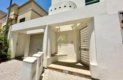 عمارة بالكامل - استوديو - 4 حمامات للايجار في السقية - المنامة - محافظة العاصمة