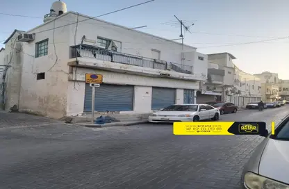 عمارة بالكامل - غرفة نوم - 1 حمام للبيع في المحرق - المحرق