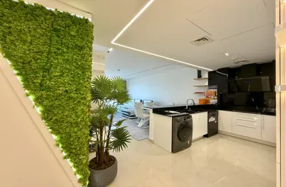Apartment - 2 Bedrooms - 3 Bathrooms for rent in Reef Island - Capital Governorate