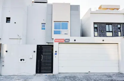 Villa - 4 Bedrooms - 5 Bathrooms for sale in Malkiyah - Northern Governorate