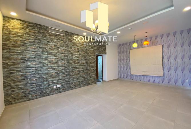 966280 - Property Image 3