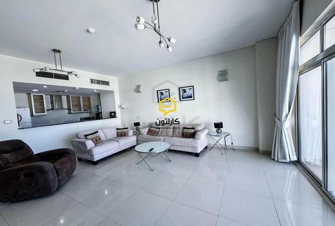 885601 - Property Image 3