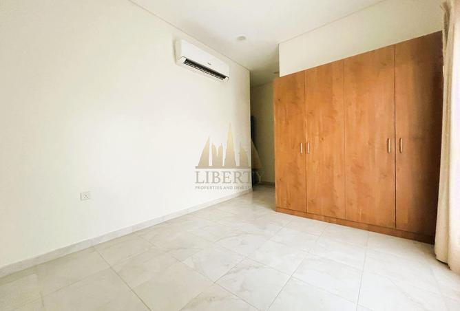 963722 - Property Image 3