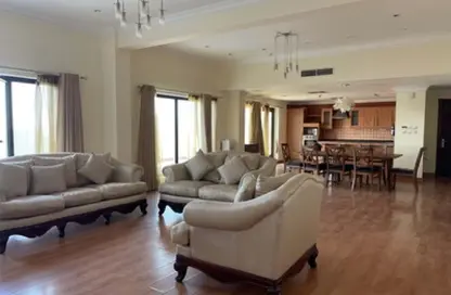 Penthouse - 2 Bedrooms - 2 Bathrooms for rent in Mahooz - Manama - Capital Governorate