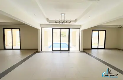 Villa - 5 Bedrooms - 6 Bathrooms for sale in Al Areen Development - Zallaq - Southern Governorate