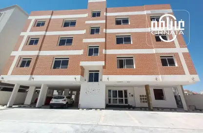 Outdoor Building image for: Apartment - 2 Bedrooms - 2 Bathrooms for rent in Janabiya - Northern Governorate, Image 1